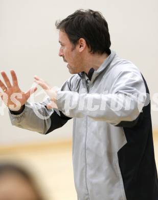 Volleyball. MEVZA. ATSC Wildcats gegen Osijek. Trainer Helmut Voggenberger (Wildcats). Klagenfurt, am 20.12.2008.
Foto: Kuess

---
pressefotos, pressefotografie, kuess, qs, qspictures, sport, bild, bilder, bilddatenbank