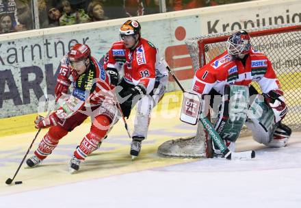 EBEL. Eishockey Bundesliga. KAC gegen HC TWK Innsbruck. SCHULLER David  (KAC), PEWAL Martin, KOTYK Seamus (Innsbruck). Klagenfurt, am 21.12.2008.
Foto: Kuess 

---
pressefotos, pressefotografie, kuess, qs, qspictures, sport, bild, bilder, bilddatenbank