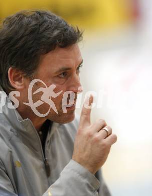 Volleyball. MEVZA. ATSC Wildcats gegen Osijek. Trainer Helmut Voggenberger (Wildcats). Klagenfurt, am 20.12.2008.
Foto: Kuess

---
pressefotos, pressefotografie, kuess, qs, qspictures, sport, bild, bilder, bilddatenbank