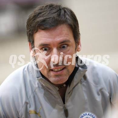 Volleyball. MEVZA. ATSC Wildcats gegen Osijek. Trainer Helmut Voggenberger (Wildcats). Klagenfurt, am 20.12.2008.
Foto: Kuess

---
pressefotos, pressefotografie, kuess, qs, qspictures, sport, bild, bilder, bilddatenbank