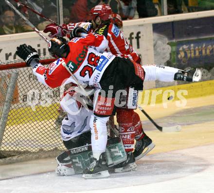 EBEL. Eishockey Bundesliga. KAC gegen HC TWK Innsbruck. CRAIG Michael (KAC), LETANG Alan, KOTYK Seamus (Innsbruck). Klagenfurt, am 21.12.2008.
Foto: Kuess 

---
pressefotos, pressefotografie, kuess, qs, qspictures, sport, bild, bilder, bilddatenbank