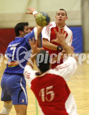 Handball Bundesliga. SVVW Klagenfurt gegen SC Ferlach. Gregor Skerlak (SVVW), Christian Koschu (Ferlach). Klagenfurt, 20.12.2008.
Foto: Kuess

---
pressefotos, pressefotografie, kuess, qs, qspictures, sport, bild, bilder, bilddatenbank