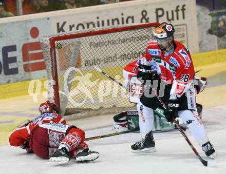 EBEL. Eishockey Bundesliga. KAC gegen HC TWK Innsbruck. SHANTZ Jeffery (KAC), LETANG Alan, KOTYK Seamus (Innsbruck). Klagenfurt, am 21.12.2008.
Foto: Kuess 

---
pressefotos, pressefotografie, kuess, qs, qspictures, sport, bild, bilder, bilddatenbank