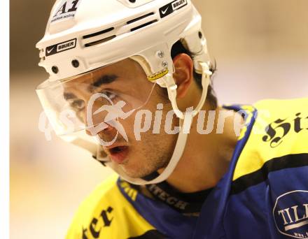 Eishockey Carinthian Hokey League. CHL. Steindorf gegen Althofen. Nicolas Reisinger (Althofen). Steindorf, am 20.12.2008.
Foto: Kuess
---
pressefotos, pressefotografie, kuess, qs, qspictures, sport, bild, bilder, bilddatenbank