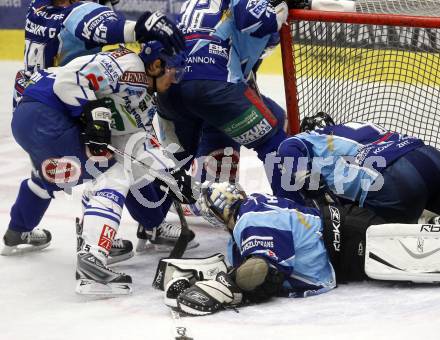 EBEL. Eishockey Bundesliga. EC Pasut VSV gegen Alba Volan Szekesfehervar. Thomas Raffl,  (VSV), Zoltan Hetenyi (Szekesfehervar). Villach, am 21.12.2008.
Foto: Kuess 


---
pressefotos, pressefotografie, kuess, qs, qspictures, sport, bild, bilder, bilddatenbank