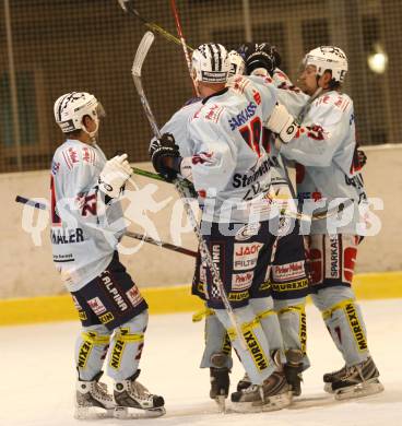 Eishockey Carinthian Hokey League. CHL. Steindorf gegen Althofen. Torjubel (Steindorf) . Steindorf, am 20.12.2008.
Foto: Kuess
---
pressefotos, pressefotografie, kuess, qs, qspictures, sport, bild, bilder, bilddatenbank