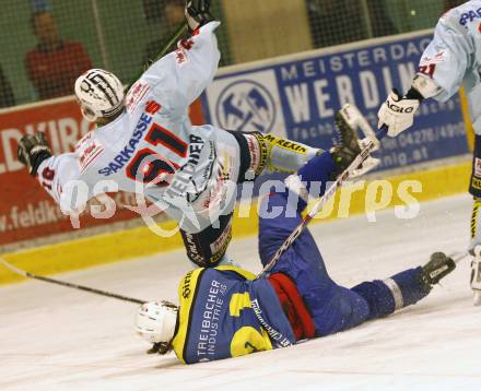 Eishockey Carinthian Hokey League. CHL. Steindorf gegen Althofen. Markus Melcher (Steindorf), Heiko Ofner (Althofen) . Steindorf, am 20.12.2008.
Foto: Kuess
---
pressefotos, pressefotografie, kuess, qs, qspictures, sport, bild, bilder, bilddatenbank