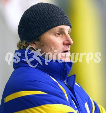 Eishockey Carinthian Hokey League. CHL. Steindorf gegen Althofen. Trainer Peter Rozmann (Althofen) . Steindorf, am 20.12.2008.
Foto: Kuess
---
pressefotos, pressefotografie, kuess, qs, qspictures, sport, bild, bilder, bilddatenbank