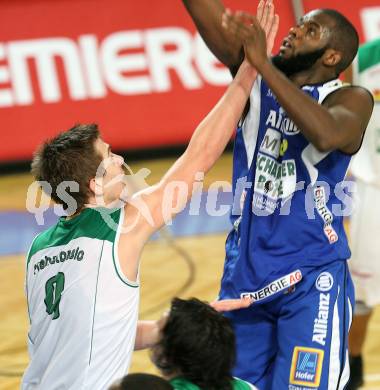 Basketball Bundesliga. Woerthersee Piraten gegen Allianz Gmunden Swans. Rasid Mahalbasic (Piraten).  Klagenfurt, 22.12.2008
Foto: Kuess

---
pressefotos, pressefotografie, kuess, qs, qspictures, sport, bild, bilder, bilddatenbank