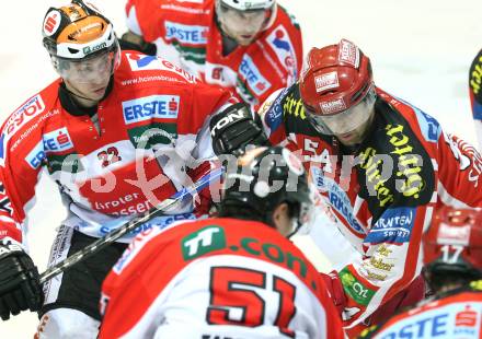 EBEL. Eishockey Bundesliga. KAC gegen HC TWK Innsbruck. Andrew Schneider (KAC), JOHNER Dustin (Innsbruck). Klagenfurt, am 21.12.2008.
Foto: Kuess 

---
pressefotos, pressefotografie, kuess, qs, qspictures, sport, bild, bilder, bilddatenbank