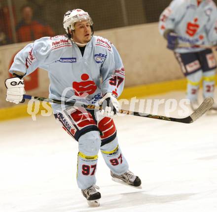 Eishockey Carinthian Hokey League. CHL. Steindorf gegen Althofen. Oliver Oberrauner (Steindorf). Steindorf, am 20.12.2008.
Foto: Kuess
---
pressefotos, pressefotografie, kuess, qs, qspictures, sport, bild, bilder, bilddatenbank