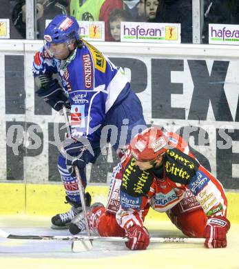 EBEL. Eishockey Bundesliga. KAC gegen VSV. Mike Craig (KAC), Wolfgang Kromp (VSV). Klagenfurt, am 23.12.2008.
Foto: Nadja Kuess 

---
pressefotos, pressefotografie, kuess, qs, qspictures, sport, bild, bilder, bilddatenbank