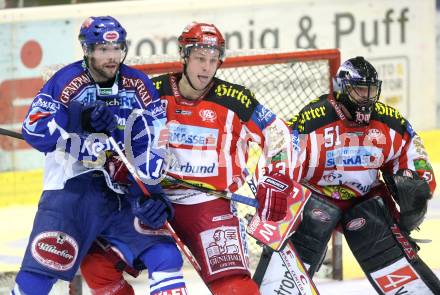 EBEL. Eishockey Bundesliga. KAC gegen VSV. Johannes Kirisits, Travis Scott (KAC), Justin Mapletoft (VSV). Klagenfurt, am 23.12.2008.
Foto: Nadja Kuess 

---
pressefotos, pressefotografie, kuess, qs, qspictures, sport, bild, bilder, bilddatenbank