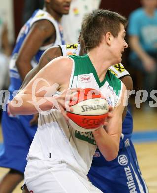 Basketball Bundesliga. Woerthersee Piraten gegen Allianz Gmunden Swans. Rasid Mahalbasic (Piraten).  Klagenfurt, 22.12.2008
Foto: Kuess

---
pressefotos, pressefotografie, kuess, qs, qspictures, sport, bild, bilder, bilddatenbank