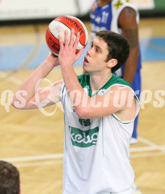 Basketball Bundesliga. Woerthersee Piraten gegen Allianz Gmunden Swans. Erik Rhinehart  (Piraten).  Klagenfurt, 22.12.2008
Foto: Kuess

---
pressefotos, pressefotografie, kuess, qs, qspictures, sport, bild, bilder, bilddatenbank