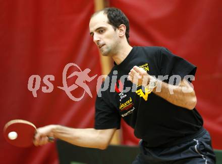 Tischtennis. Kaerntner Meisterschaft. Christian Kofler (Velden). St. Ruprecht, am 21.12.2008.
Foto: Kuess
---
pressefotos, pressefotografie, kuess, qs, qspictures, sport, bild, bilder, bilddatenbank