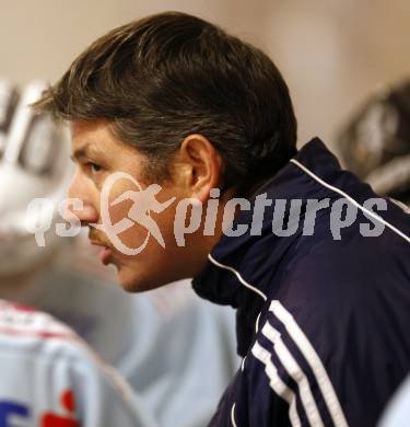 Eishockey Carinthian Hokey League. CHL. Steindorf gegen Althofen. Trainer Guenther Ropatsch (Steindorf). Steindorf, am 20.12.2008.
Foto: Kuess
---
pressefotos, pressefotografie, kuess, qs, qspictures, sport, bild, bilder, bilddatenbank