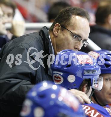 EBEL. Eishockey Bundesliga. KAC gegen VSV. Trainer Larry Huras (VSV). Klagenfurt, am 23.12.2008.
Foto: Kuess 

---
pressefotos, pressefotografie, kuess, qs, qspictures, sport, bild, bilder, bilddatenbank