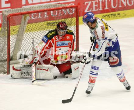 EBEL. Eishockey Bundesliga. EC Pasut VSV gegen EC KAC. RAFFL Thomas  (VSV), SWETTE Rene (KAC). Villach, am 26.12.2008.
Foto: Nadja Kuess 


---
pressefotos, pressefotografie, kuess, qs, qspictures, sport, bild, bilder, bilddatenbank