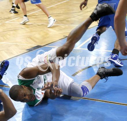 Basketball Bundesliga. Woerthersee Piraten gegen Oberwart Gunners. Timothy Burnette  (Piraten).  Klagenfurt, 26.12.2008
Copyright Kuess

---
pressefotos, pressefotografie, kuess, qs, qspictures, sport, bild, bilder, bilddatenbank