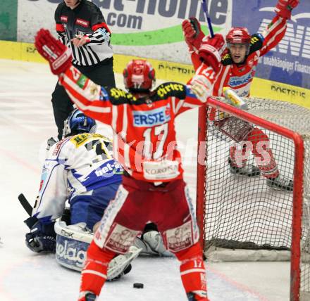 EBEL. Eishockey Bundesliga. EC Pasut VSV gegen EC KAC. PROHASKA Gert (VSV), Torjubel RATZ Herbert, HAGER Gregor (KAC). Villach, am 26.12.2008.
Foto: Nadja Kuess  


---
pressefotos, pressefotografie, kuess, qs, qspictures, sport, bild, bilder, bilddatenbank