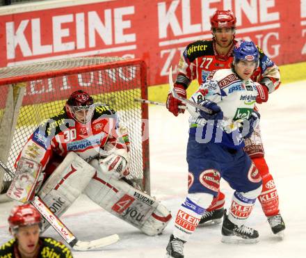 EBEL. Eishockey Bundesliga. EC Pasut VSV gegen EC KAC. FERLAND Jonathan (VSV), SWETTE Rene, BROWN Sean (KAC). Villach, am 26.12.2008.
Foto: Nadja Kuess 


---
pressefotos, pressefotografie, kuess, qs, qspictures, sport, bild, bilder, bilddatenbank