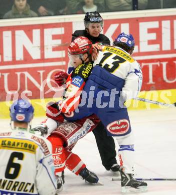 EBEL. Eishockey Bundesliga. EC Pasut VSV gegen EC KAC.PETRIK Benjamin (VSV), GEIER Stefan (KAC). Villach, am 26.12.2008.
Foto: Nadja Kuess 


---
pressefotos, pressefotografie, kuess, qs, qspictures, sport, bild, bilder, bilddatenbank