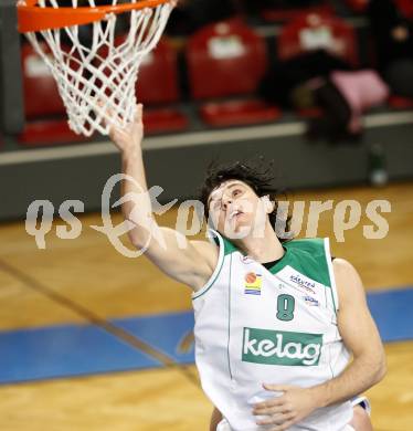 Basketball Bundesliga. Woerthersee Piraten gegen Oberwart Gunners. Andreas Kuttnig (Piraten).  Klagenfurt, 26.12.2008
Copyright Kuess

---
pressefotos, pressefotografie, kuess, qs, qspictures, sport, bild, bilder, bilddatenbank