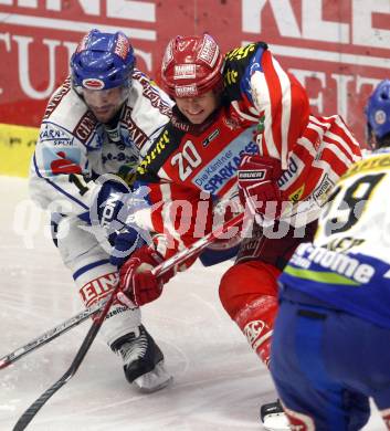 EBEL. Eishockey Bundesliga. EC Pasut VSV gegen EC KAC. Justin Mapletoft,  (VSV), Mike Craig (KAC). Villach, am 26.12.2008.
Foto: Kuess 


---
pressefotos, pressefotografie, kuess, qs, qspictures, sport, bild, bilder, bilddatenbank