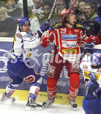 EBEL. Eishockey Bundesliga. EC Pasut VSV gegen EC KAC. Stefan Bacher (VSV), Christoph Brandner (KAC). Villach, am 26.12.2008.
Foto: Kuess 


---
pressefotos, pressefotografie, kuess, qs, qspictures, sport, bild, bilder, bilddatenbank