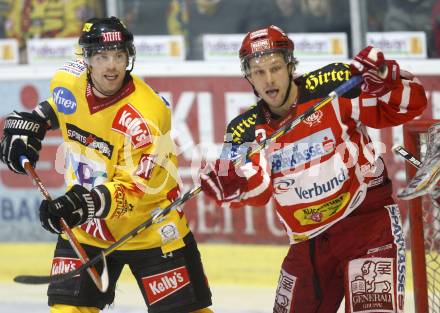 EBEL. Eishockey Bundesliga. KAC gegen EV Vienna Capitals. Johannes Reichel,  (KAC), Douglas Lynch (Capitals). Klagenfurt, am 28.12.2008.
Foto: Kuess 

---
pressefotos, pressefotografie, kuess, qs, qspictures, sport, bild, bilder, bilddatenbank