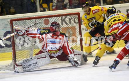 EBEL. Eishockey Bundesliga. KAC gegen EV Vienna Capitals. Rene Swette,  (KAC), Dan Bjornlie (Capitals). Klagenfurt, am 28.12.2008.
Foto: Kuess 

---
pressefotos, pressefotografie, kuess, qs, qspictures, sport, bild, bilder, bilddatenbank