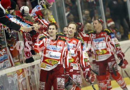 EBEL. Eishockey Bundesliga. KAC gegen EV Vienna Capitals. Gregor Hager, Johannes Kirisits, Mike Craig (KAC). Klagenfurt, am 28.12.2008.
Foto: Kuess 

---
pressefotos, pressefotografie, kuess, qs, qspictures, sport, bild, bilder, bilddatenbank