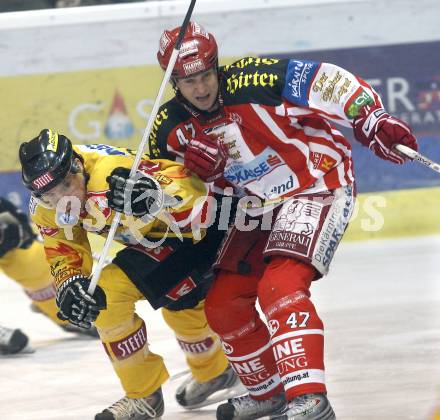 EBEL. Eishockey Bundesliga. KAC gegen EV Vienna Capitals. Jeffrey Tory,  (KAC), Benoit Gratton (Capitals). Klagenfurt, am 28.12.2008.
Foto: Kuess 

---
pressefotos, pressefotografie, kuess, qs, qspictures, sport, bild, bilder, bilddatenbank