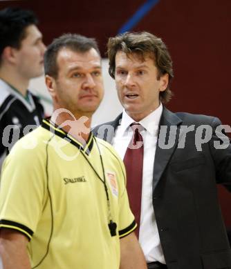 Basketball Bundesliga. Woerthersee Piraten gegen Oberwart Gunners. Trainer Mathias Jan Fischer (Piraten).  Klagenfurt, 26.12.2008
Copyright Kuess

---
pressefotos, pressefotografie, kuess, qs, qspictures, sport, bild, bilder, bilddatenbank