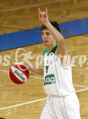 Basketball Bundesliga. Woerthersee Piraten gegen Oberwart Gunners. Sebastian Schaal  (Piraten).  Klagenfurt, 26.12.2008
Copyright Kuess

---
pressefotos, pressefotografie, kuess, qs, qspictures, sport, bild, bilder, bilddatenbank