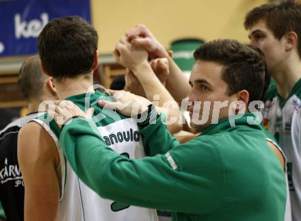 Basketball Bundesliga. Woerthersee Piraten gegen Oberwart Gunners. .  Klagenfurt, 26.12.2008
Copyright Kuess

---
pressefotos, pressefotografie, kuess, qs, qspictures, sport, bild, bilder, bilddatenbank