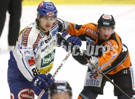 EBEL. Eishockey Bundesliga. EC Pasut VSV gegen EC Graz 99ers. Jonathan Ferland, (VSV),  Sven Klimbacher (Graz). Villach, am 30.12.2008.
Foto: Kuess 


---
pressefotos, pressefotografie, kuess, qs, qspictures, sport, bild, bilder, bilddatenbank