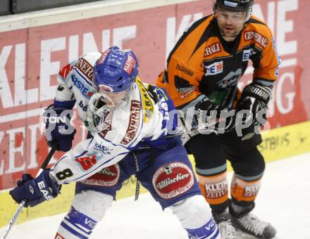 EBEL. Eishockey Bundesliga. EC Pasut VSV gegen EC Graz 99ers. Roland Kaspitz,  (VSV), David Cullen (Graz). Villach, am 30.12.2008.
Foto: Kuess 


---
pressefotos, pressefotografie, kuess, qs, qspictures, sport, bild, bilder, bilddatenbank