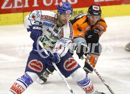 EBEL. Eishockey Bundesliga. EC Pasut VSV gegen EC Graz 99ers. Darell Scoville, (VSV),  Brett Motherwell (Graz). Villach, am 30.12.2008.
Foto: Kuess 


---
pressefotos, pressefotografie, kuess, qs, qspictures, sport, bild, bilder, bilddatenbank