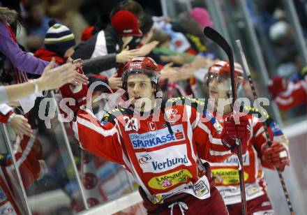 EBEL. Eishockey Bundesliga. EC KAC gegen EC RED BULL SALZBURG. Christoph Brandner, Herbert Ratz (KAC). Klagenfurt, am 2.1.2009.
Foto: Kuess 

---
pressefotos, pressefotografie, kuess, qs, qspictures, sport, bild, bilder, bilddatenbank