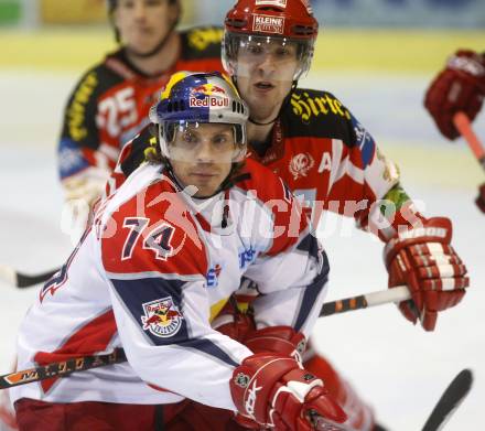 EBEL. Eishockey Bundesliga. EC KAC gegen EC RED BULL SALZBURG. Herbert Ratz,  (KAC), Dieter Kalt (Salzburg). Klagenfurt, am 2.1.2009.
Foto: Kuess 

---
pressefotos, pressefotografie, kuess, qs, qspictures, sport, bild, bilder, bilddatenbank