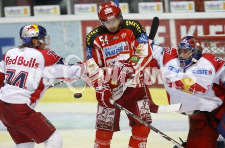 EBEL. Eishockey Bundesliga. EC KAC gegen EC RED BULL SALZBURG. Andrew Schneider,  (KAC), Thomas Koch, Jordan Parise (Salzburg). Klagenfurt, am 2.1.2009.
Foto: Kuess 

---
pressefotos, pressefotografie, kuess, qs, qspictures, sport, bild, bilder, bilddatenbank