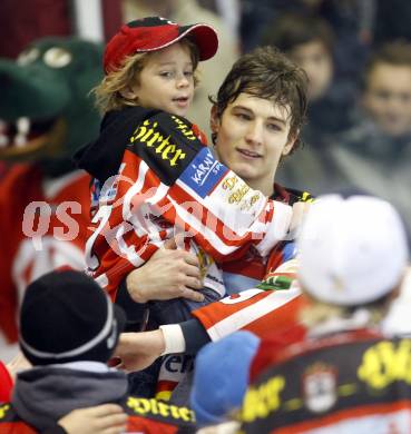 EBEL. Eishockey Bundesliga. EC KAC gegen EC RED BULL SALZBURG. Raphael Herburger (KAC). Klagenfurt, am 2.1.2009.
Foto: Kuess 

---
pressefotos, pressefotografie, kuess, qs, qspictures, sport, bild, bilder, bilddatenbank