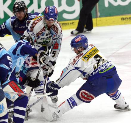 EBEL. Eishockey Bundesliga. VSV gegen Alba Volan. Thomas Raffl, Roland Kaspitz (VSV). Villach, am 2.1.2009.
Foto: Kuess 

---
pressefotos, pressefotografie, kuess, qs, qspictures, sport, bild, bilder, bilddatenbank