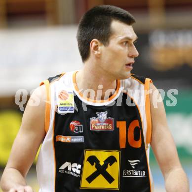 Basketball. Bundesliga. Kelag Woerthersee Piraten gegen BSC Raiffeisen Fuerstenfeld Panthers. Samo Grum (Fuerstenfeld). Klagenfurt, 4.1.2009
Foto: Kuess

---
pressefotos, pressefotografie, kuess, qs, qspictures, sport, bild, bilder, bilddatenbank