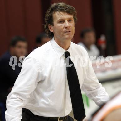 Basketball. Bundesliga. Kelag Woerthersee Piraten gegen BSC Raiffeisen Fuerstenfeld Panthers. Trainer Matthias Fischer (Piraten). Klagenfurt, 4.1.2009
Foto: Kuess

---
pressefotos, pressefotografie, kuess, qs, qspictures, sport, bild, bilder, bilddatenbank