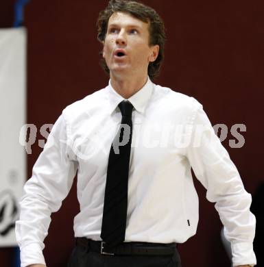 Basketball. Bundesliga. Kelag Woerthersee Piraten gegen BSC Raiffeisen Fuerstenfeld Panthers. Trainer Matthias Fischer (Piraten). Klagenfurt, 4.1.2009
Foto: Kuess

---
pressefotos, pressefotografie, kuess, qs, qspictures, sport, bild, bilder, bilddatenbank