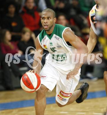 Basketball. Bundesliga. Kelag Woerthersee Piraten gegen BSC Raiffeisen Fuerstenfeld Panthers. Tim Burnette (Piraten). Klagenfurt, 4.1.2009
Foto: Kuess

---
pressefotos, pressefotografie, kuess, qs, qspictures, sport, bild, bilder, bilddatenbank