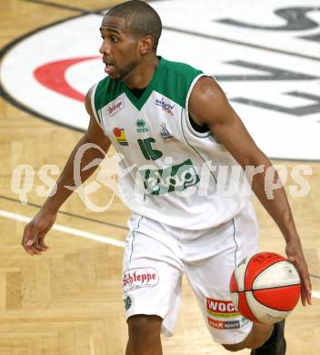 Basketball. Bundesliga. Kelag Woerthersee Piraten gegen BSC Raiffeisen Fuerstenfeld Panthers. Tim Burnette (Piraten). Klagenfurt, 4.1.2009
Foto: Kuess

---
pressefotos, pressefotografie, kuess, qs, qspictures, sport, bild, bilder, bilddatenbank